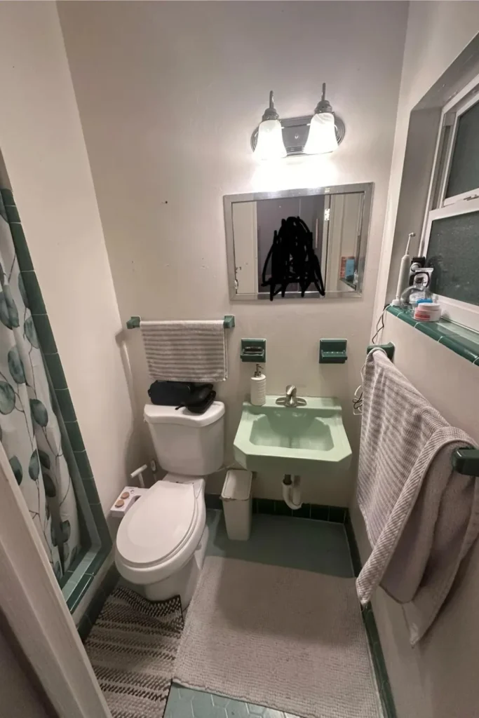 Space-Saving Fixtures
