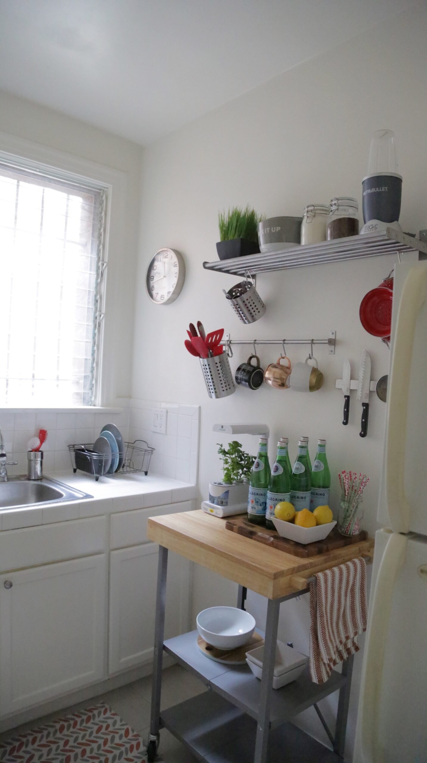 Kitchen Wall Storage Stylish Tea Towels
