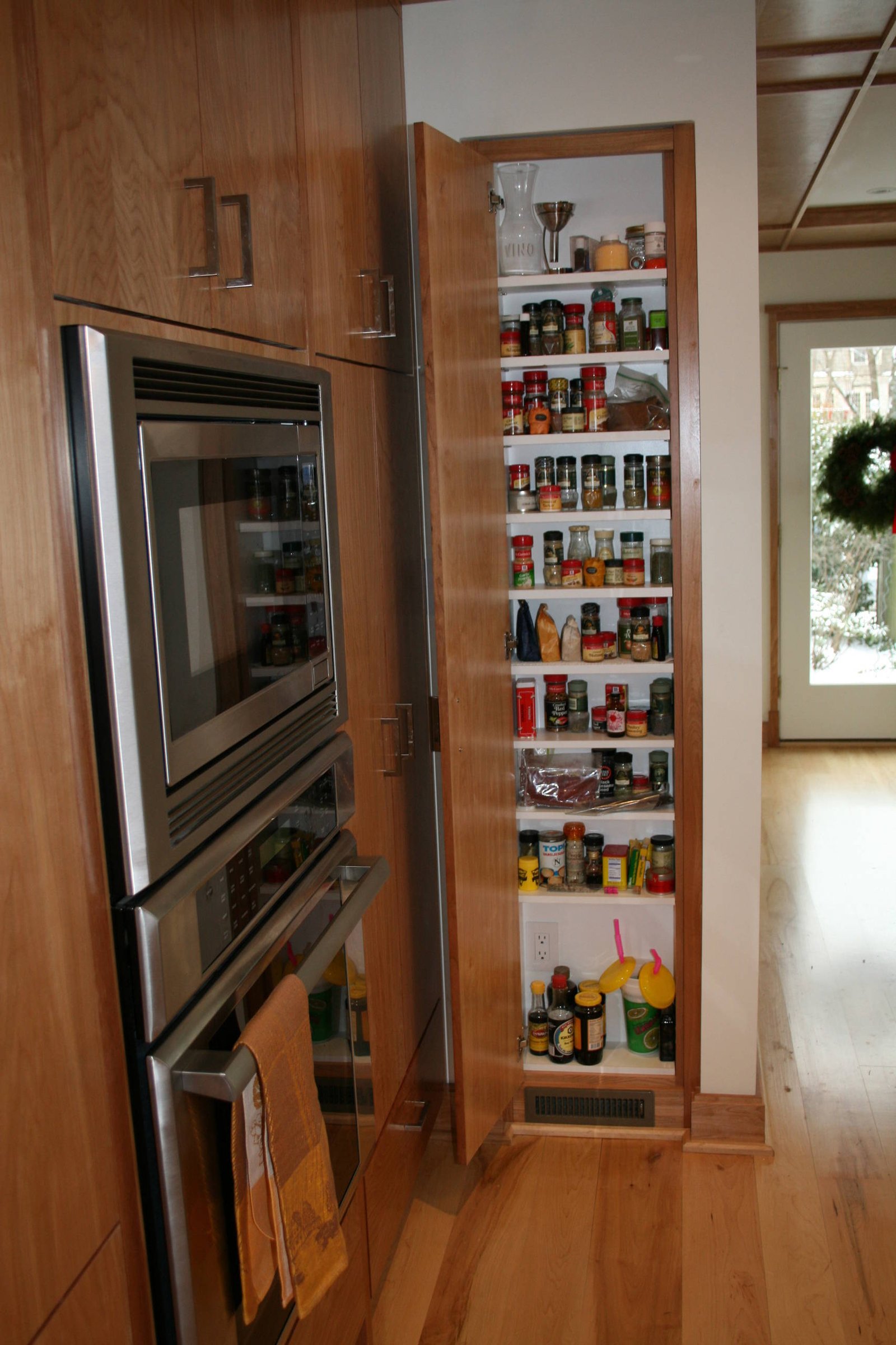 Vertical Kitchen Organization Hacks For Power of Labels