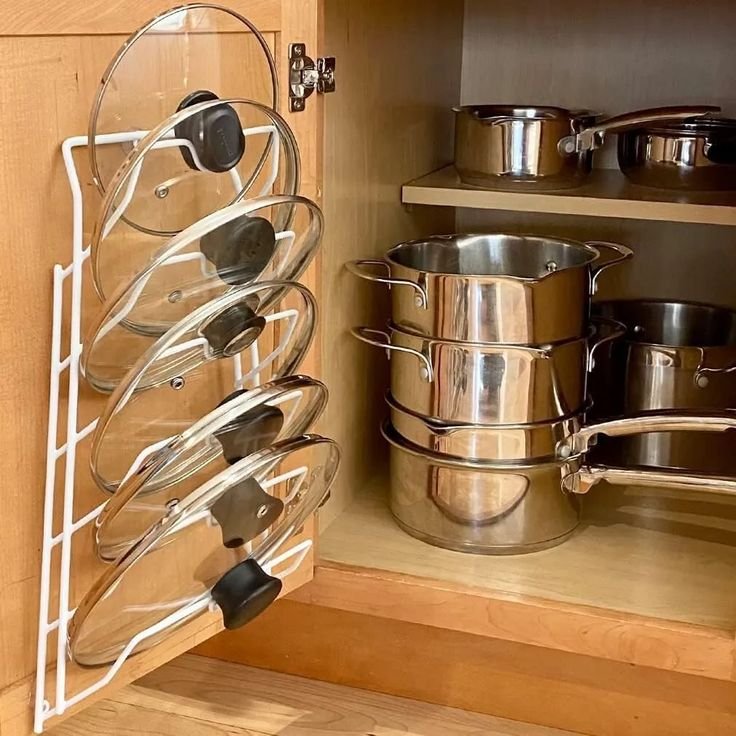Kitchen Storage Lid Organizers: Tidy and Neat
