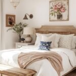 Rustic Cottage Bedroom Wall Decor Ideas